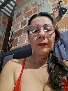 Snapshot of Mia-funny20 chatting on 1, 5, 2026 Mia-funny20 online show from 1, 5, 2026