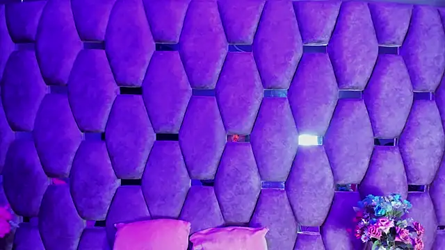 Snapshot of Aurora_18 chatting on 22, 12, 2025 Aurora 18 online show from 22, 12, 2025