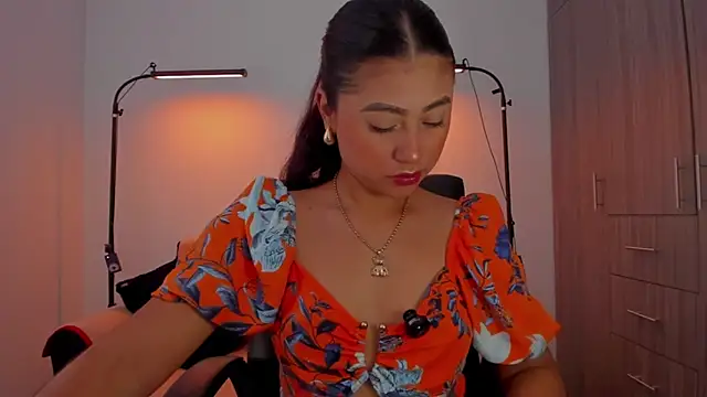 cloy baby   online show from 6, 4, 2026