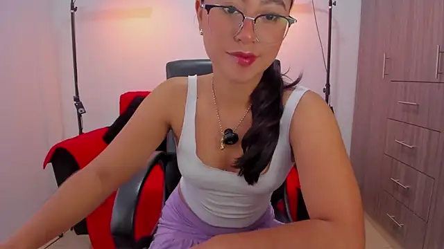 cloy baby   online show from 14, 4, 2026