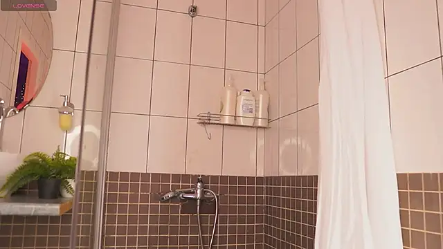 Sexydoll112 online show from 10, 1, 2026