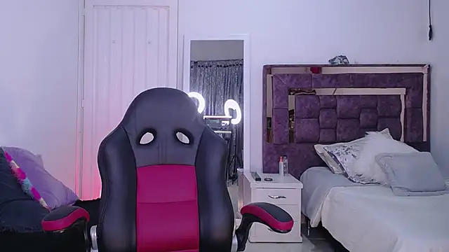 Snapshot of alejandrafitt chatting on 1, 10, 2025 alejandrafitt online show from 1, 10, 2025