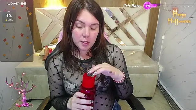 Snapshot of Paula_b_ chatting on 17, 10, 2025 Paula b online show from 17, 10, 2025