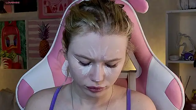 LexieLoree online show from 7, 2, 2025