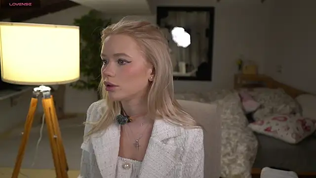 LexieLoree online show from 29, 11, 2025