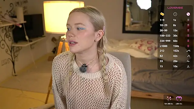 LexieLoree online show from 9, 11, 2025