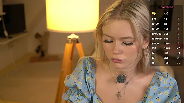 LexieLoree online show from 10, 11, 2025