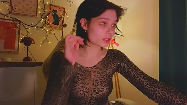 ari rari online show from 2, 2, 2025