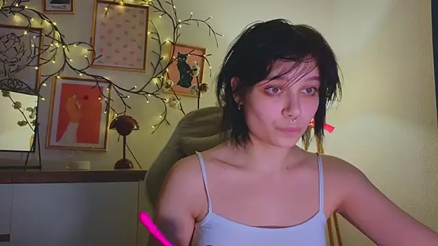 ari rari online show from 2, 2, 2025
