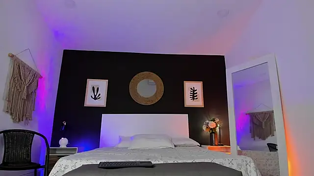 VioletPaket online show from 23, 11, 2025