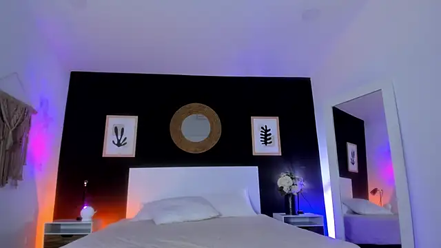 VioletPaket online show from 21, 10, 2025