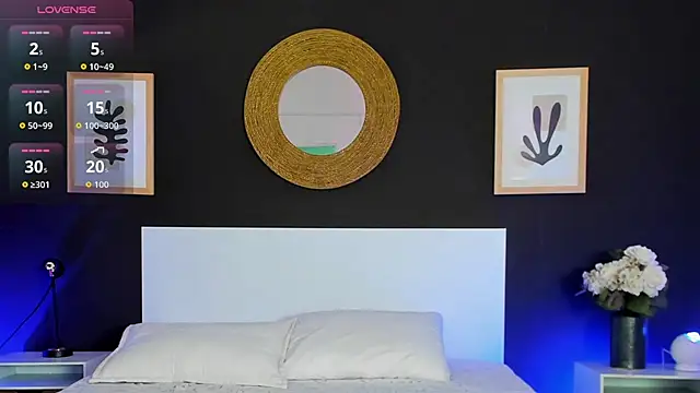 VioletPaket online show from 13, 3, 2026