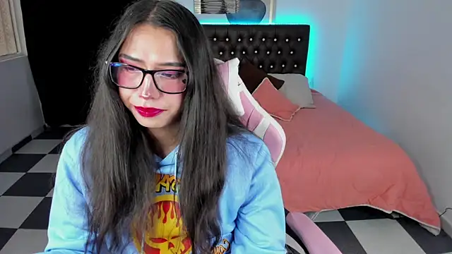 paula kawaiifu  online show from 25, 2, 2025