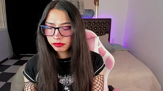 paula kawaiifu  online show from 18, 2, 2025