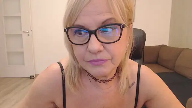 amberdoll4u online show from 30, 1, 2025