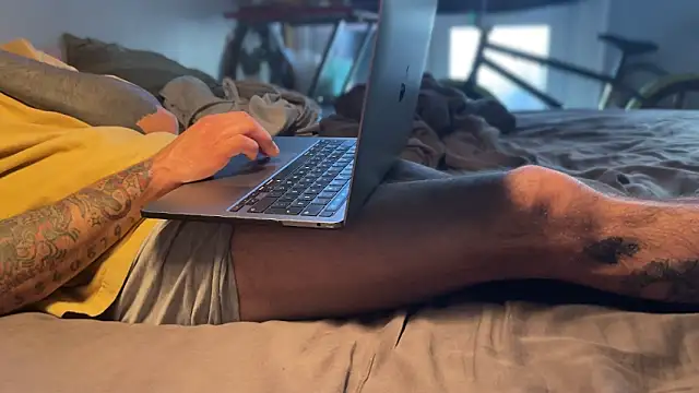 Snapshot of kameray12 chatting on 9, 3, 2025 kameray12 online show from 9, 3, 2025