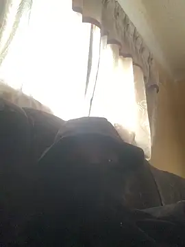 Snapshot of DManL chatting on 2, 12, 2025 DManL online show from 2, 12, 2025