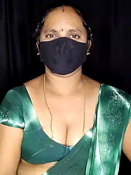 Snapshot of vintage-vibs chatting on 2, 12, 2025 vintage-vibs online show from 2, 12, 2025