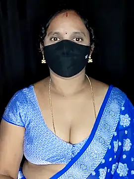 Snapshot of vintage-vibs chatting on 19, 2, 2026 vintage-vibs online show from 19, 2, 2026