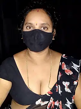 Snapshot of vintage-vibs chatting on 11, 1, 2026 vintage-vibs online show from 11, 1, 2026