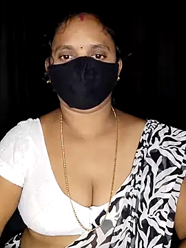 vintage-vibs online show from 4, 11, 2025