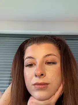 Mia-Minou online show from 29, 3, 2026