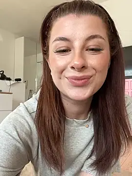 Mia-Minou online show from 2, 4, 2026