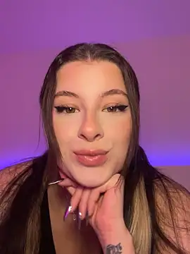 Mia-Minou online show from 21, 11, 2025