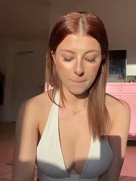 Mia-Minou online show from 30, 3, 2026