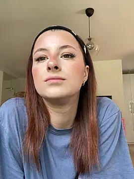 Snapshot of Mia-Minou chatting on 21, 5, 2026 Mia-Minou online show from 21, 5, 2026