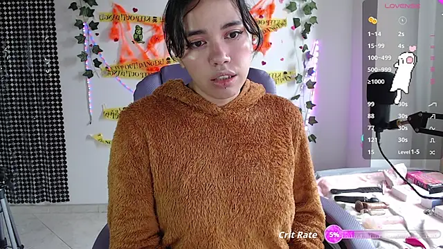 Snapshot of sophie_north chatting on 20, 10, 2025 sophie north online show from 20, 10, 2025