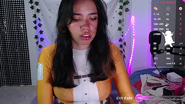 Snapshot of sophie_north chatting on 23, 11, 2025 sophie north online show from 23, 11, 2025