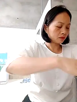 Aninyin22 online show from 11, 11, 2025