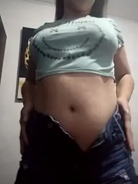 dulccemaria24 online show from 9, 11, 2025