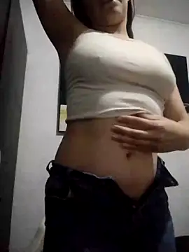 dulccemaria24 online show from 3, 3, 2026