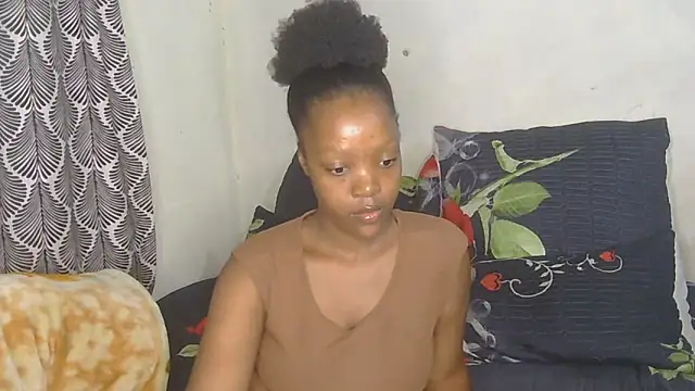 curvysexybody online show from 7, 4, 2026