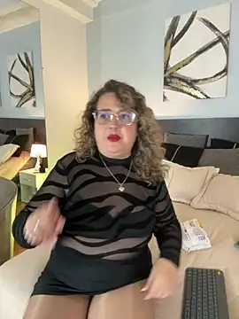 Snapshot of MartinaCaycedo chatting on 18, 9, 2025 MartinaCaycedo online show from 18, 9, 2025