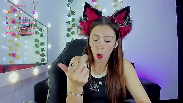 roxanne jones1 online show from 12, 9, 2025