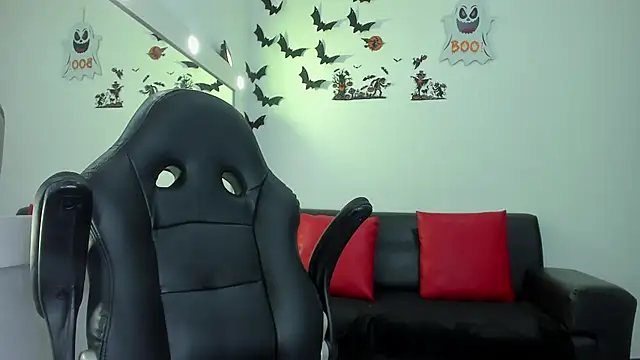 roxanne jones1 online show from 31, 10, 2025