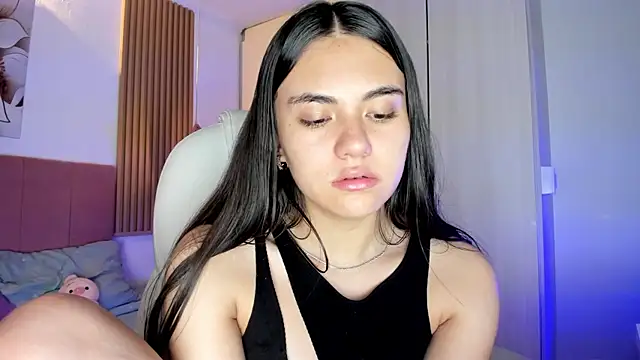 mia nevaeh online show from 7, 3, 2026