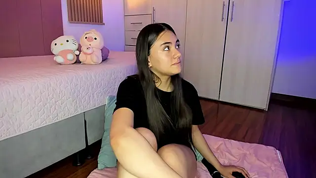 mia nevaeh online show from 16, 11, 2025