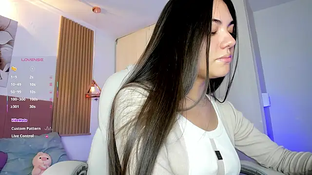 Snapshot of mia_nevaeh chatting on 12, 5, 2026 mia nevaeh online show from 12, 5, 2026