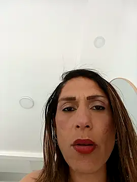 Corina hot online show from 10, 3, 2026