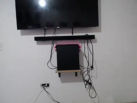 Snapshot of Corina_hot chatting on 15, 9, 2025 Corina hot online show from 15, 9, 2025