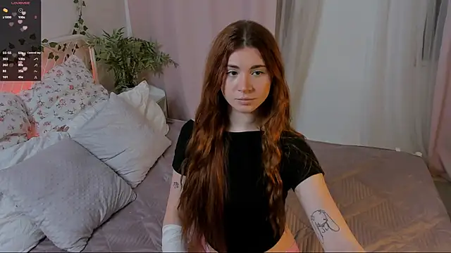 Freckle Diyana online show from 12, 11, 2025