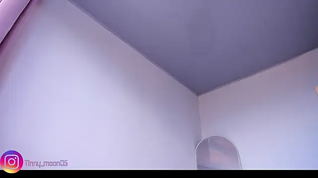 tinymoon- online show from 2, 10, 2025