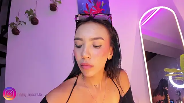 tinymoon- online show from 7, 3, 2025