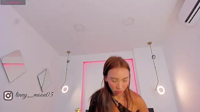 tinymoon- online show from 3, 2, 2025