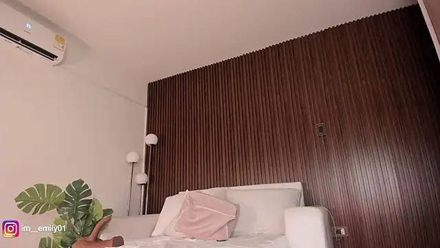 molly cams8 online show from 29, 4, 2026