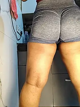 Manpreet kaur21 online show from 4, 4, 2026